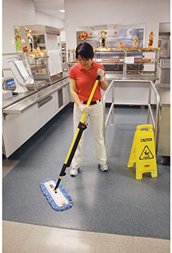 Rubbermaid HYGEN Pulse Microfiber Mop Kit for Hard Floors