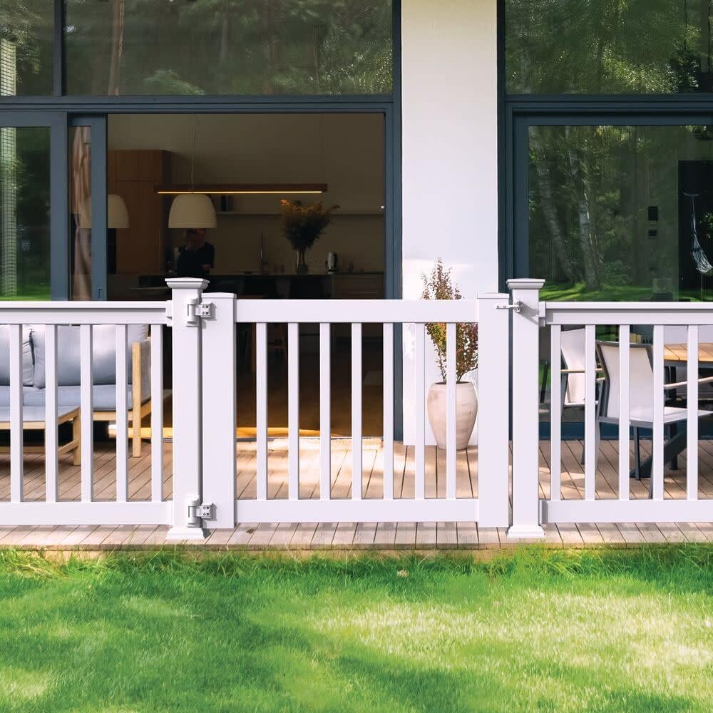 Barrette Outdoor Living 73030535 Gate Vinyl Rail White