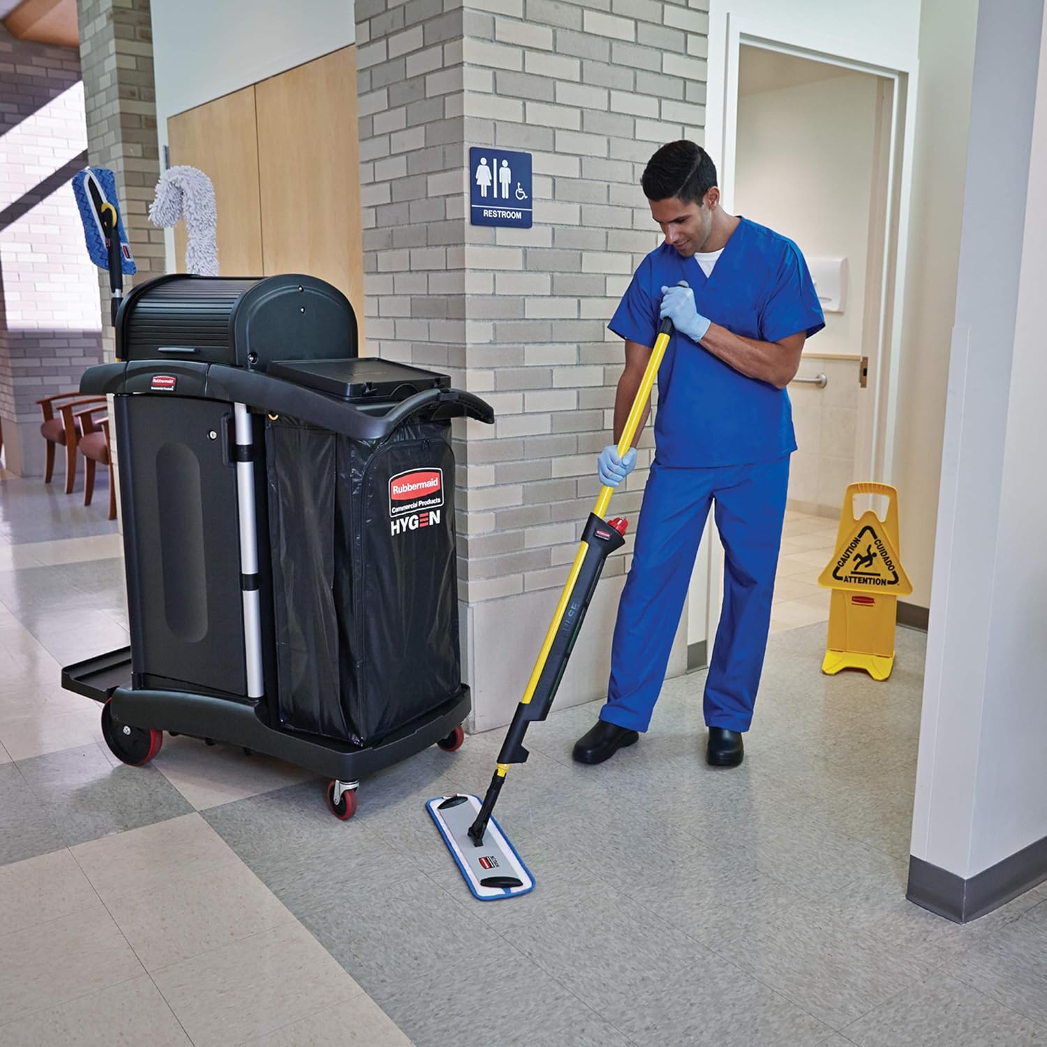 Rubbermaid HYGEN Pulse Microfiber Mop Kit for Hard Floors