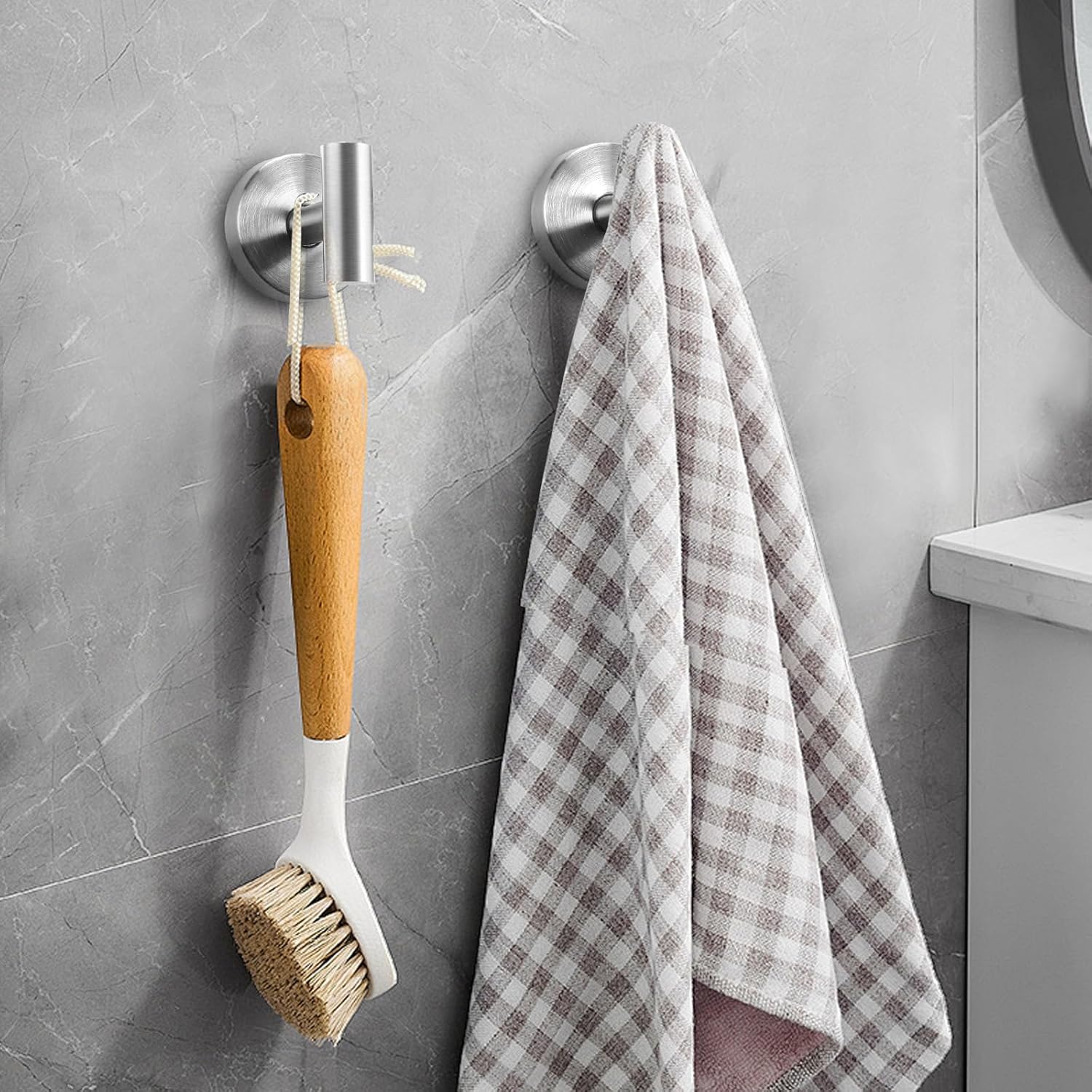 Gohiuo 4-Pack Suction Cup Hooks for Shower and Kitchen
