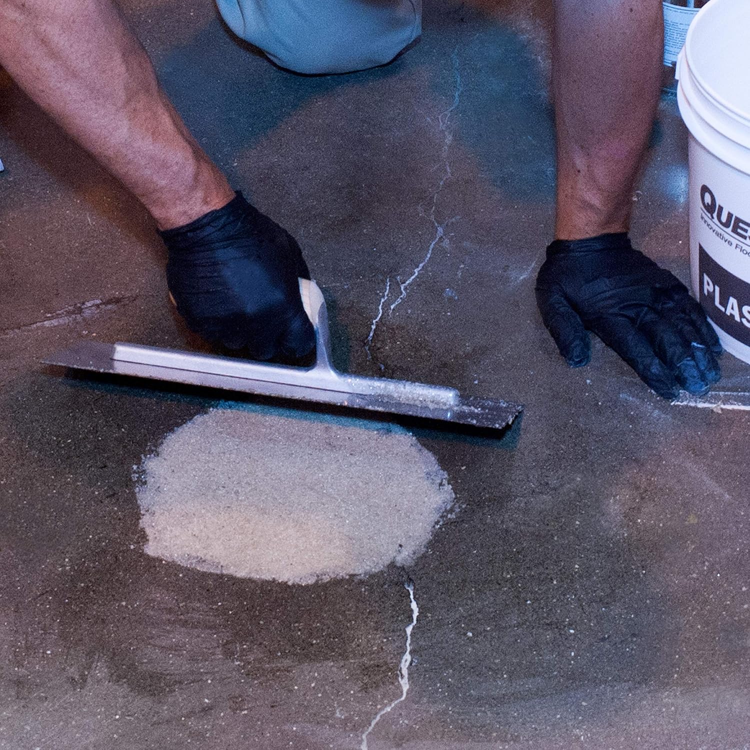 QuestMark 2105 Epoxy Floor Patch 5 Gallon Light Gray