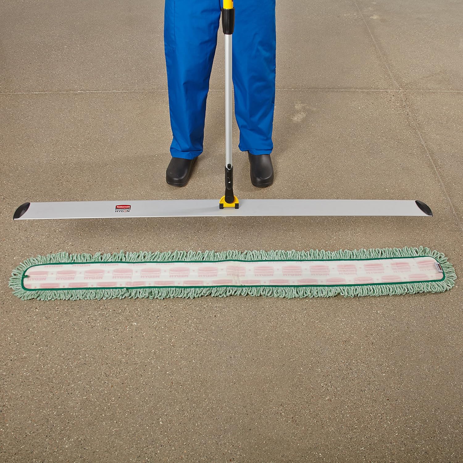 Rubbermaid Commercial HYGEN Quick-Connect Mop Frame 60 inch Silver